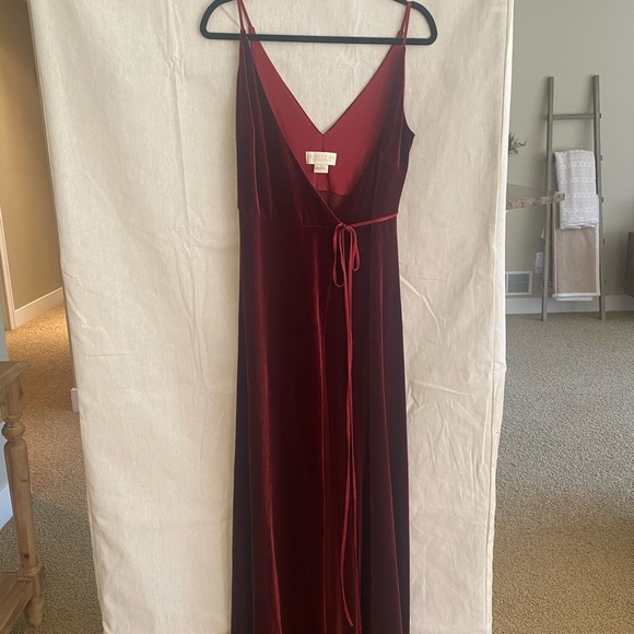 Jenny Yoo Andi Velvet Dress in Dark Berry - NWT - Picture 1 of 10